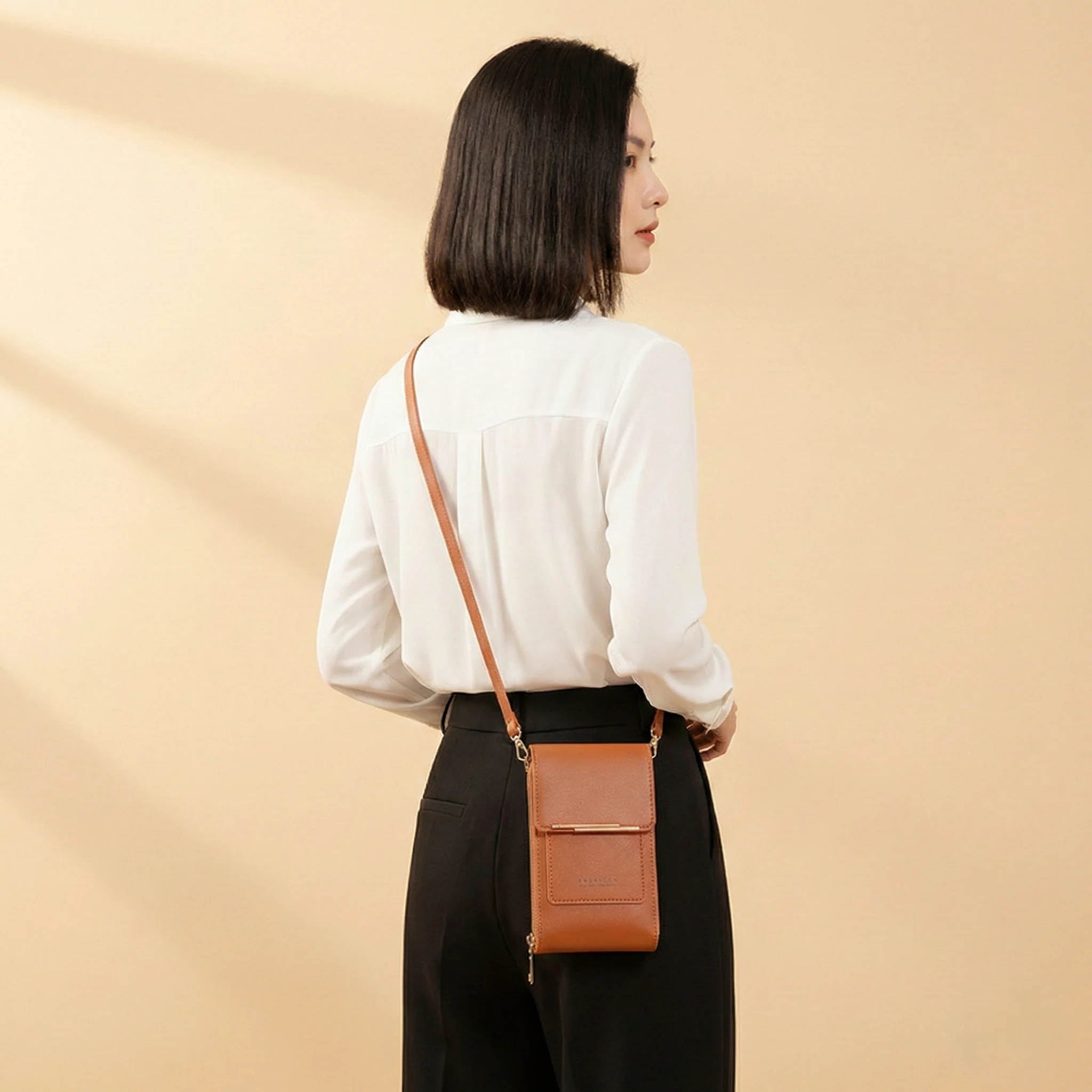 Caravel™ – Anti-Theft Touchscreen Crossbody Phone Bag + 50% OFF - Image 3