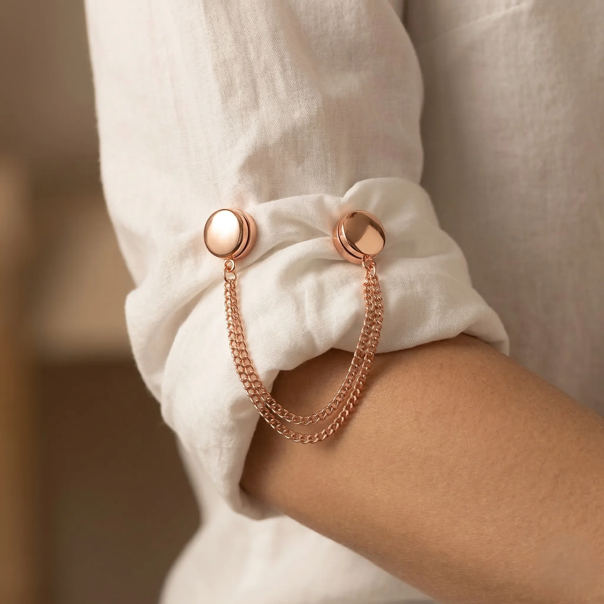 Cinchelle™ – Magnetic Clothing Clips with Double Chain Accent + 50% OFF - Image 2