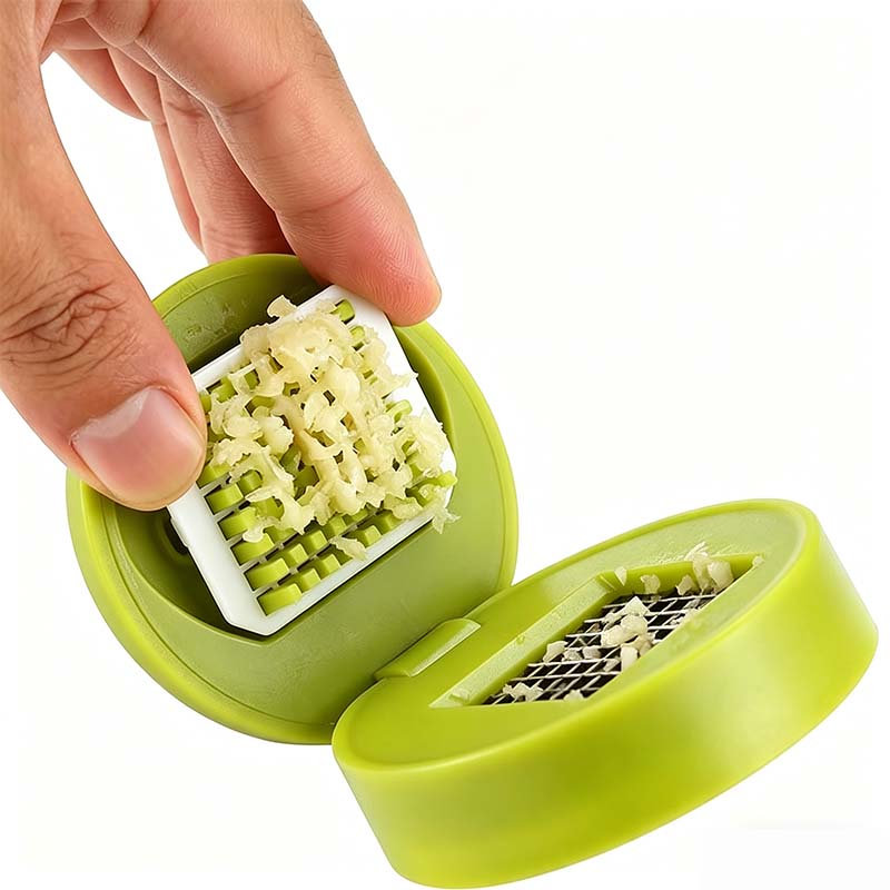 Mincely™ – One-Press Stainless Steel Garlic Chopper with Catch Container + 50% OFF - Image 3